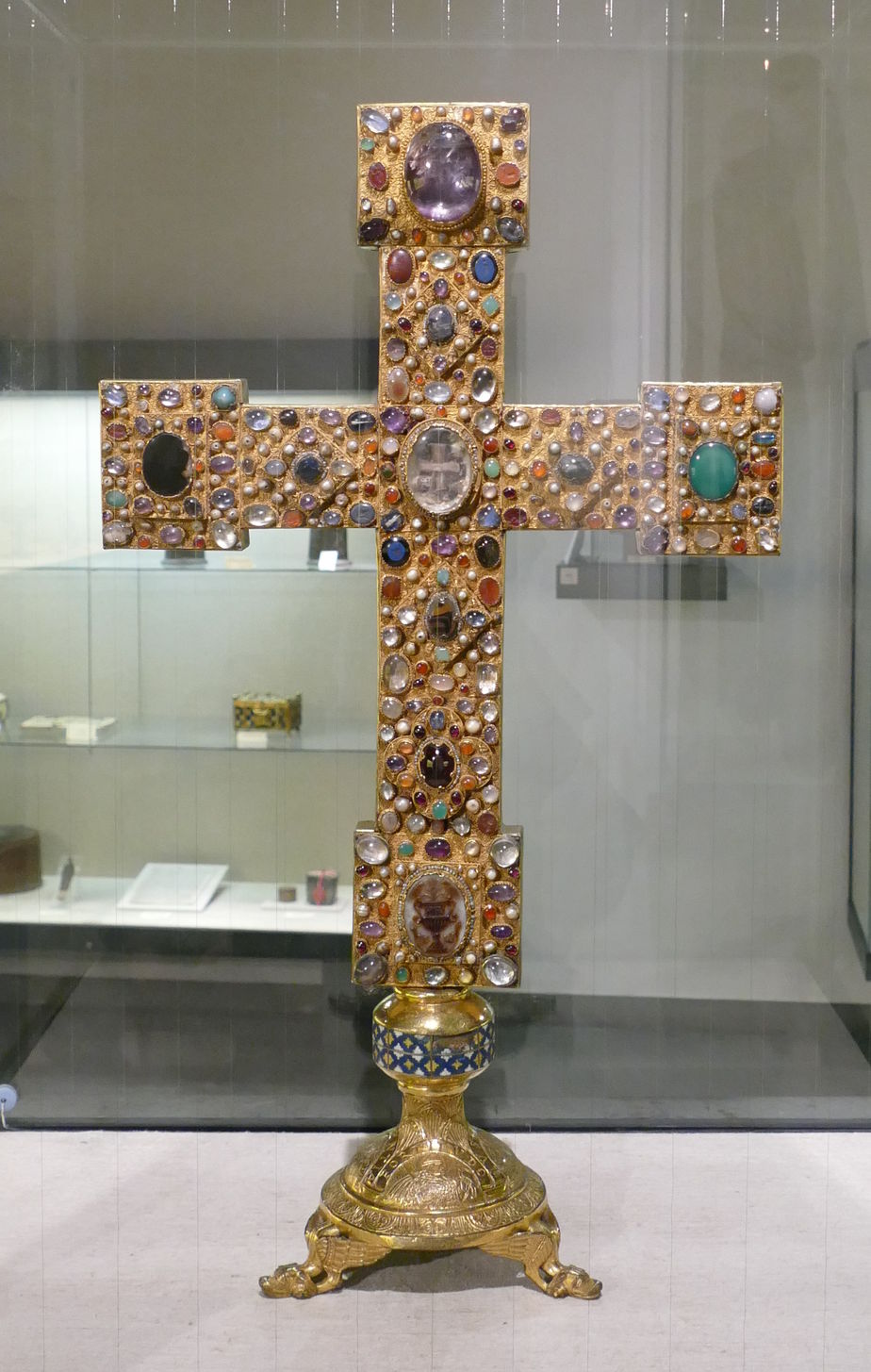 Kaiser-Heinrich-Kreuz im Domschatz zu Fritzlar